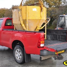Working Toyota HiLux with LINE-X Bedliner